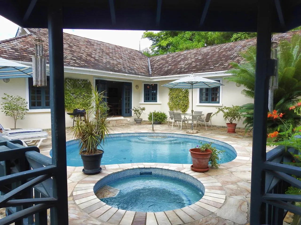 Vila Mock Turtle Plymouth Trinidad a Tobago